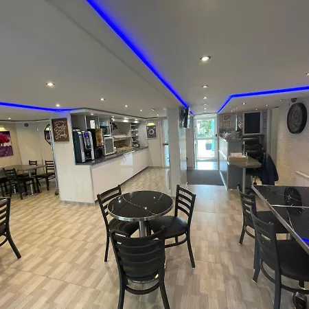 Fasthotel Roissy - 2* Saint-Witz