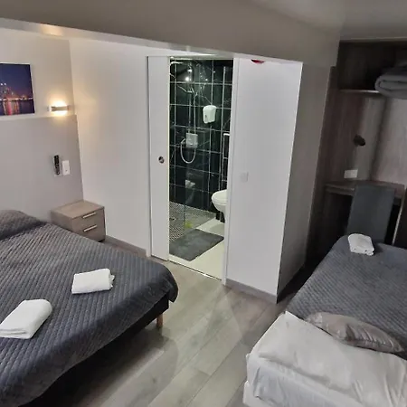 Fasthotel Roissy - Ξενοδοχείο Saint-Witz
