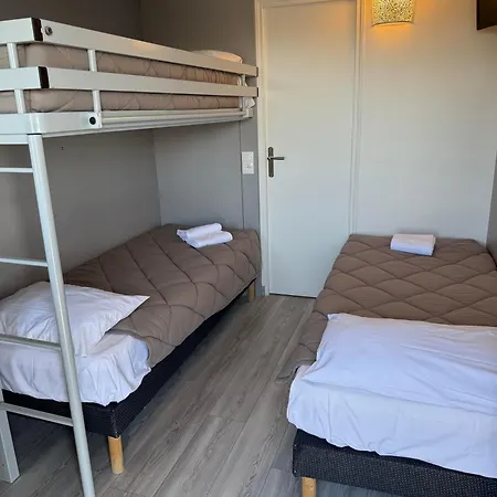 Fasthotel Roissy - Saint-Witz