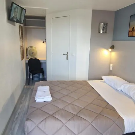 Fasthotel Roissy - Saint-Witz